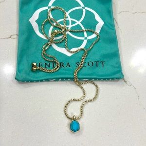 Kendra Scott necklace